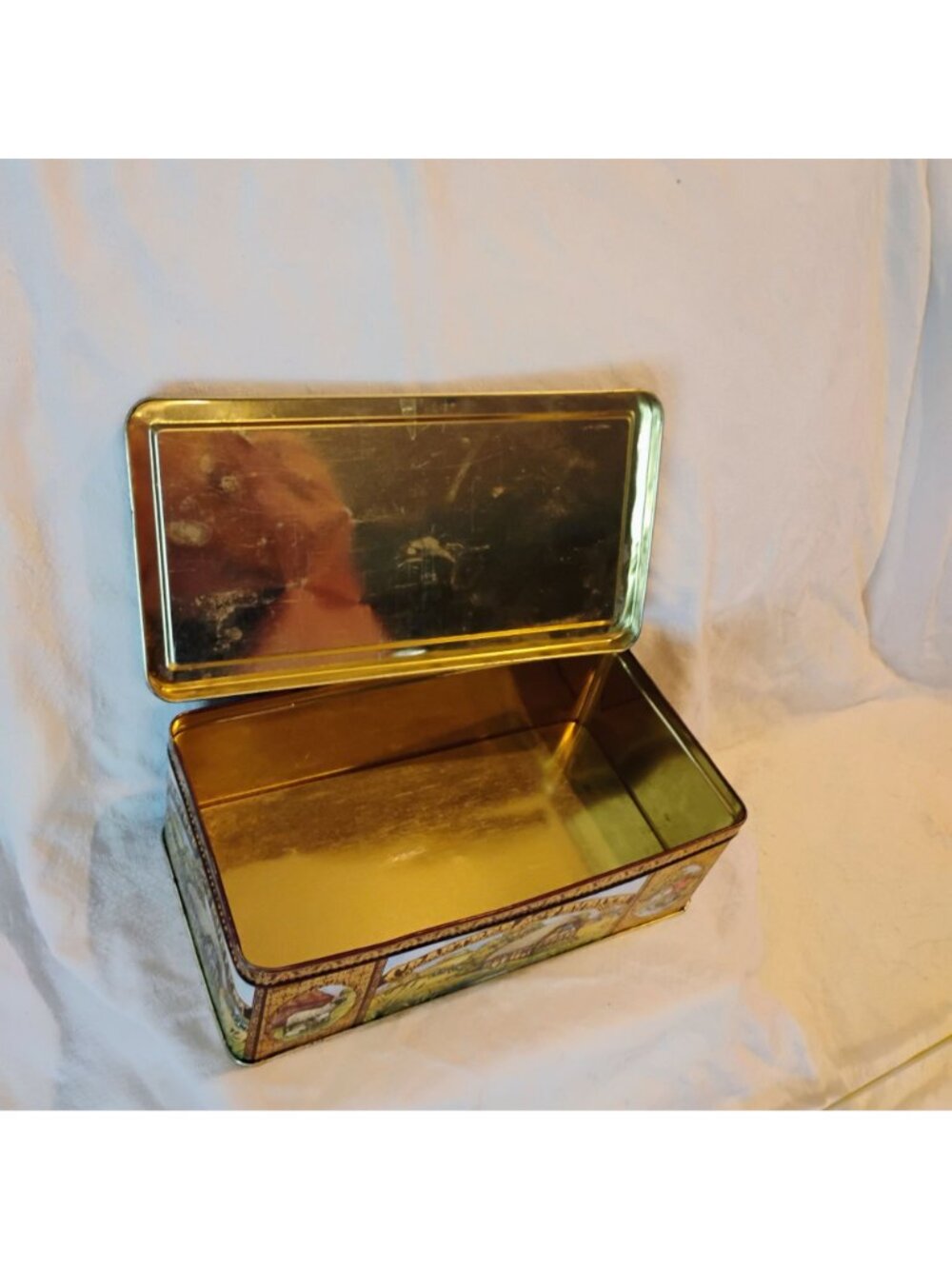 Crabtree & Evelyn Metal Tin Box Storage English Countryside England Vintage 1992 - Picture 9 of 12